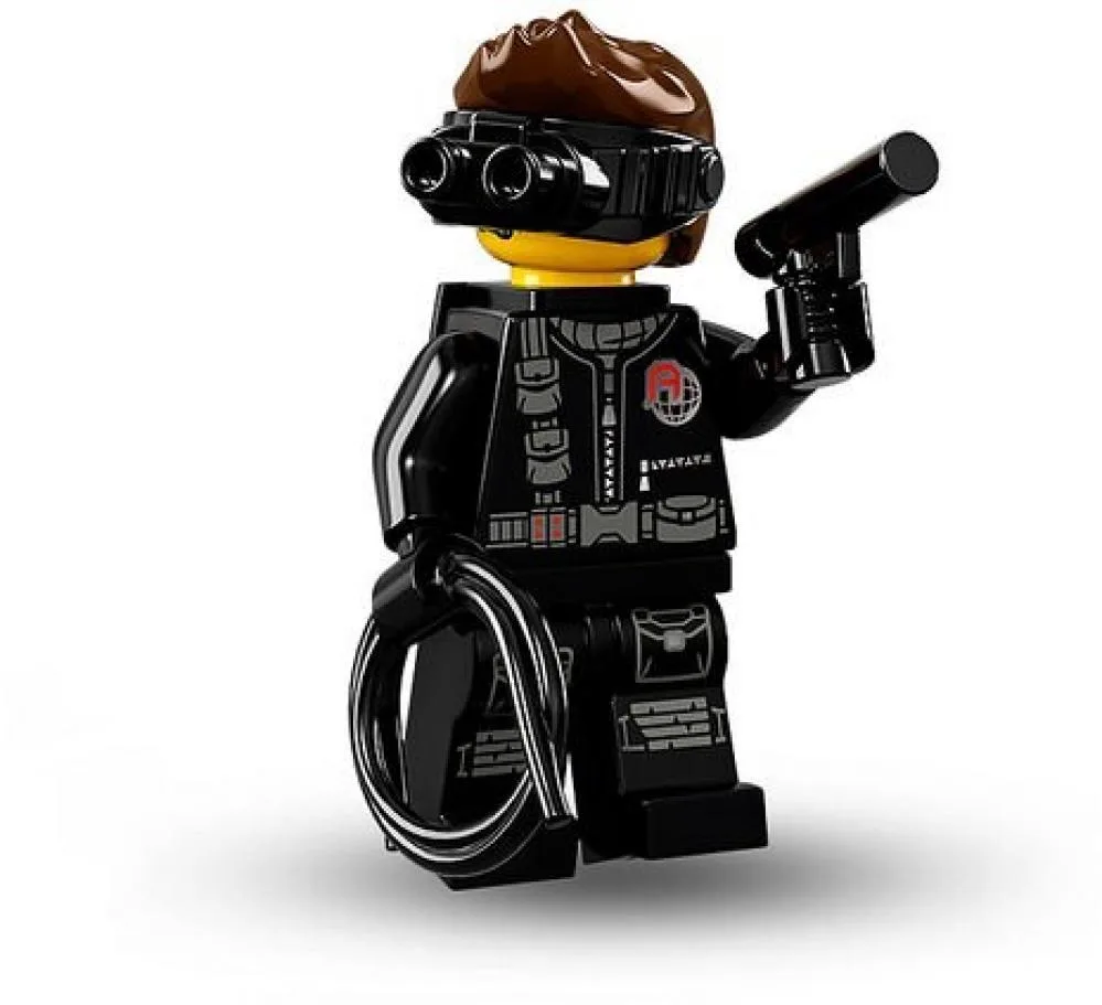 Dans le même style que le LEGO Espion (71013-14) | Brick Broker