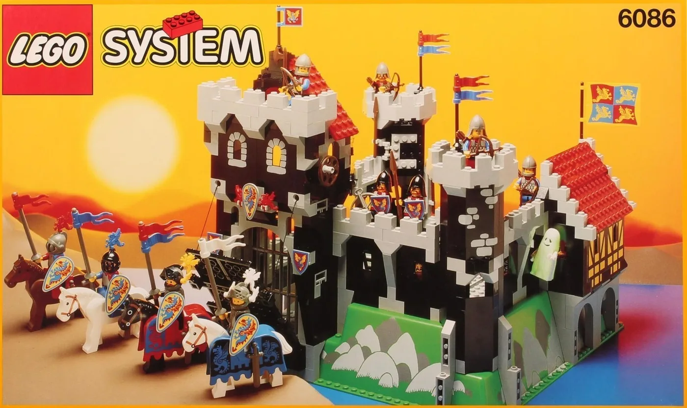 Dans le même style que le LEGO Le château du Chevalier Noir (6086-1) | Brick Broker