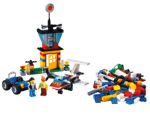 Dans le même style que le LEGO Seau Aéronefs Fantastiques et Voitures Cool (4117-1) | Brick Broker