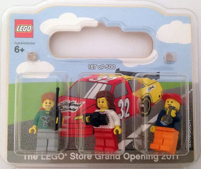 Dans le même style que le LEGO Ensemble Exclusif du Magasin LEGO, Grand Ouverture, Castleton Square, Indianapolis, IN (INDIANAPOLIS-1) | Brick Broker