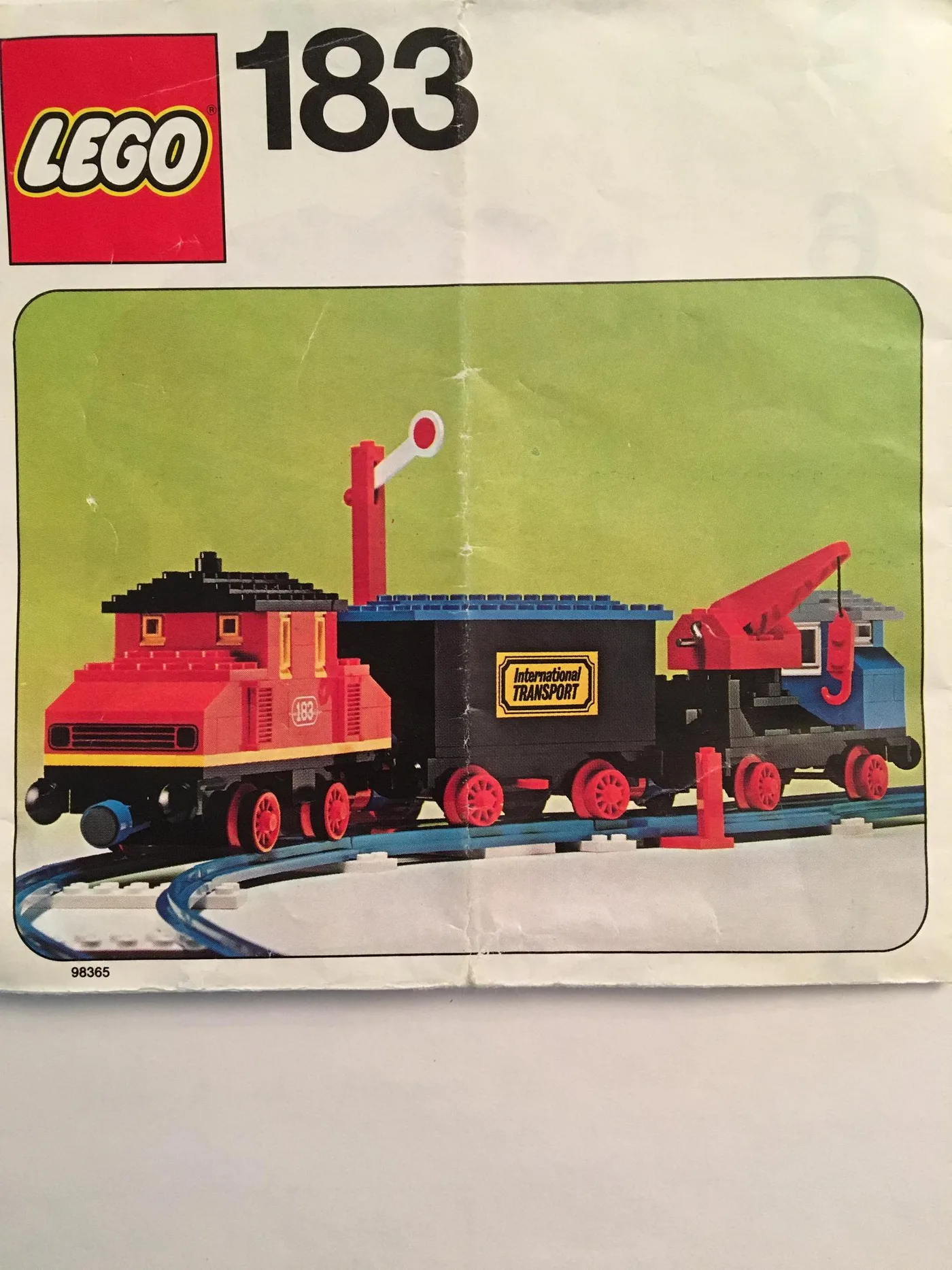 Dans le même style que le LEGO Ensemble de train complet avec moteur et signal (183-1) | Brick Broker