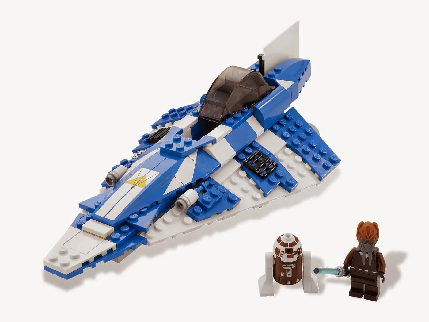Dans le même style que le LEGO Chasseur stellaire Jedi de Plo Koon (8093-1) | Brick Broker
