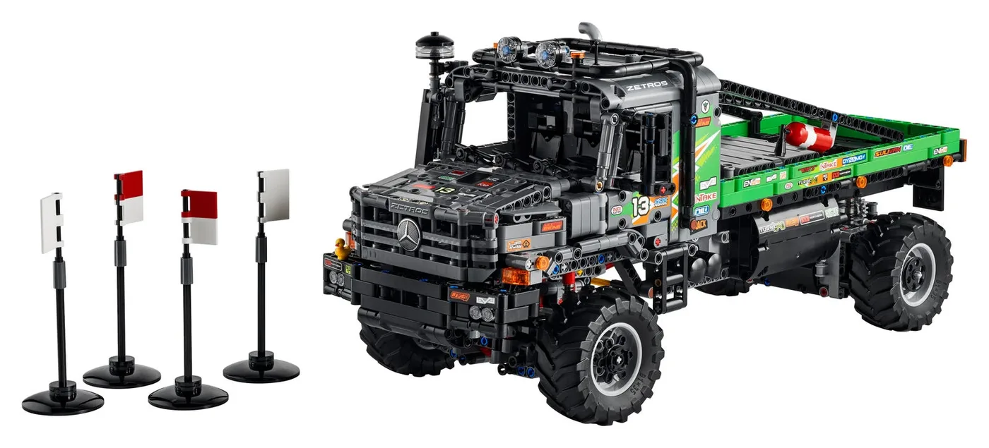 Dans le même style que le LEGO Camion tout-terrain 4x4 Mercedes-Benz Zetros (42129-1) | Brick Broker
