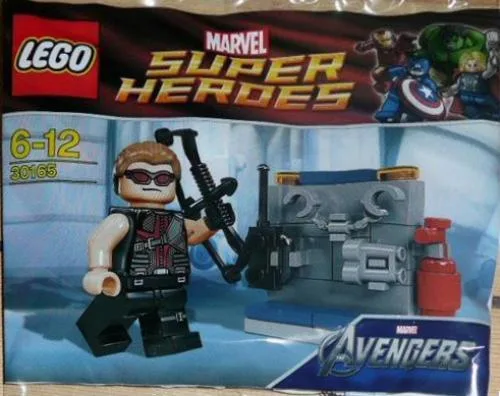 Dans le même style que le LEGO Hawkeye avec équipement (30165-1) | Brick Broker
