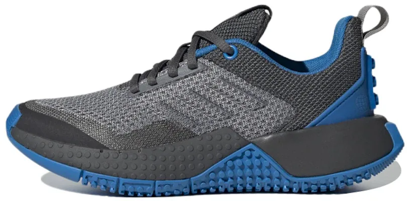 Dans le même style que le LEGO adidas Sport Pro J x LEGO (Gris Bleu Choc) - Chaussures Enfant (GW3973-1) | Brick Broker