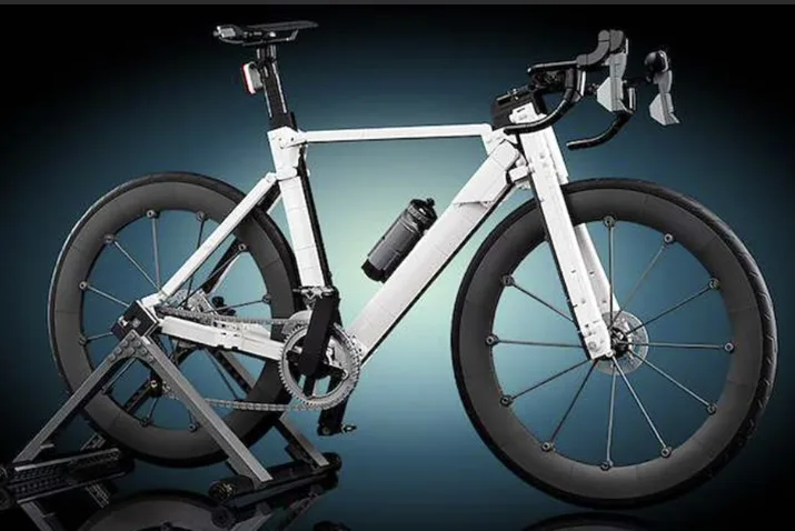 Dans le même style que le LEGO Vélo de route blanc (EG00173-1) | Brick Broker