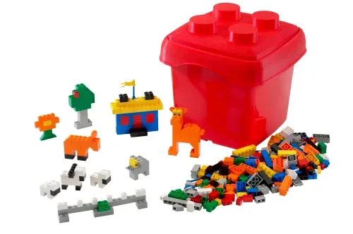 LEGO 7831 Seau d'imagination - prix et où acheter | Brick Broker