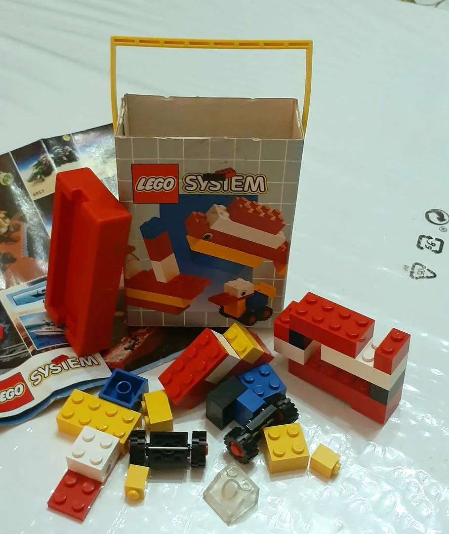 Dans le même style que le LEGO Boîte de base System Trail (1671-1) | Brick Broker