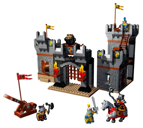 Dans le même style que le LEGO Château des Chevaliers (4777-1) | Brick Broker