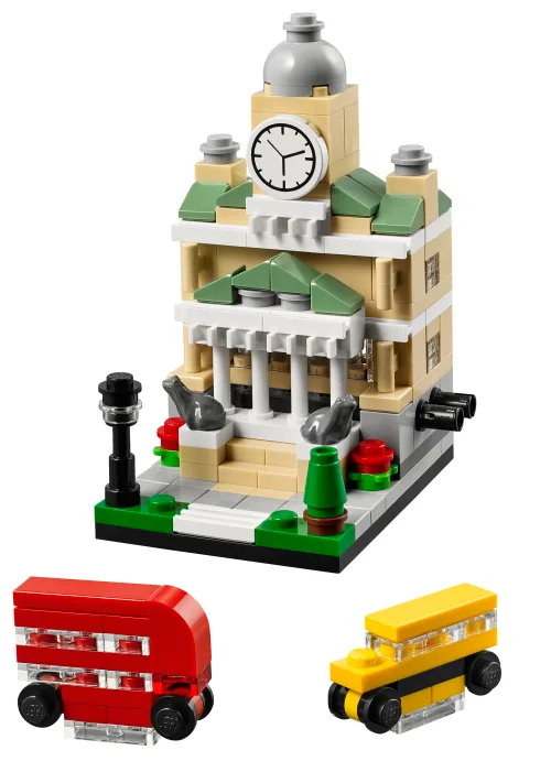 Dans le même style que le LEGO Hôtel de ville de Bricktober (40183-1) | Brick Broker