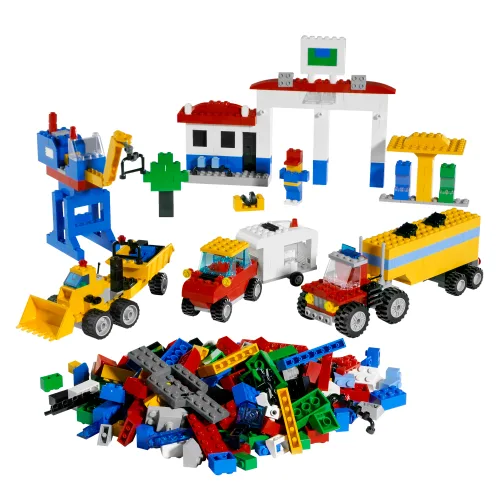 Dans le même style que le LEGO Prêts, Partez, Construisez et Faites la Course (5483-1) | Brick Broker