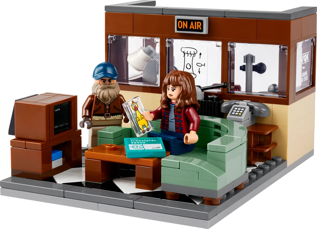 Dans le même style que le LEGO Stranger Things: Station de radio WSQK (40891-1) | Brick Broker