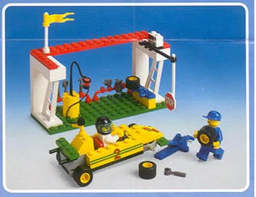 Dans le même style que le LEGO Pit-stop de puissance (6467-1) | Brick Broker