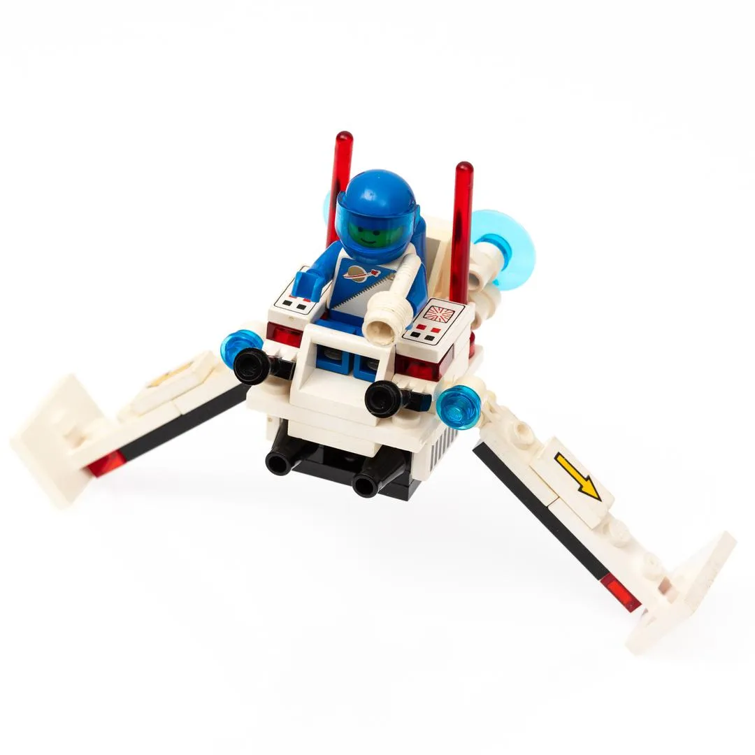 Dans le même style que le LEGO Spoiler à double aile (6828-1) | Brick Broker