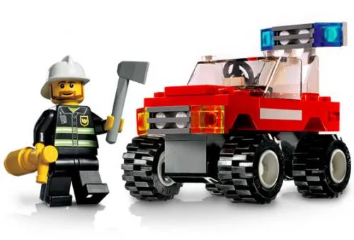 Dans le même style que le LEGO Voiture de pompiers (7241-1) | Brick Broker