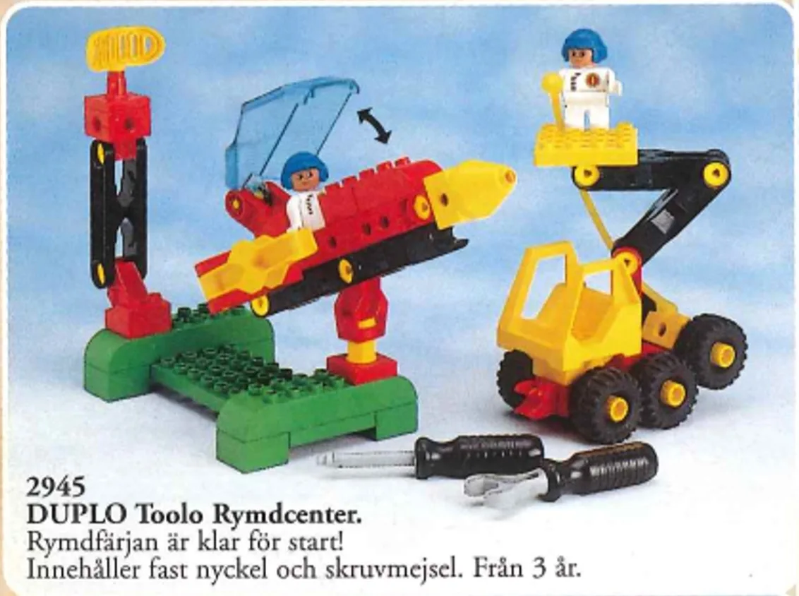 Dans le même style que le LEGO Centre spatial (2945-1) | Brick Broker
