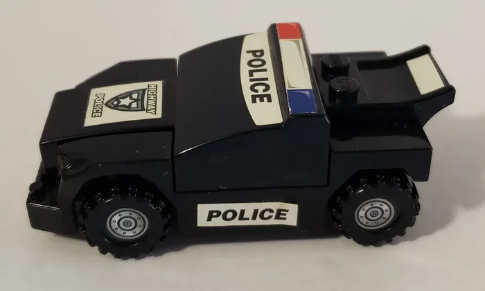 LEGO Voiture de police (GMRACER6-1) - prix | Brick Broker